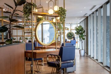 Hair salon