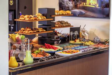 Breakfast buffet