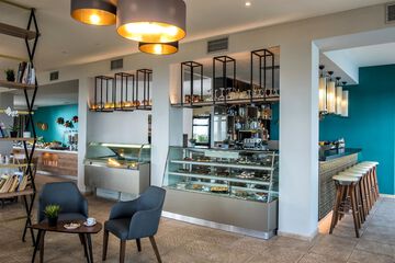 Snack bar
