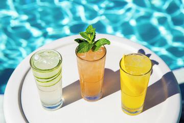 Poolside bar