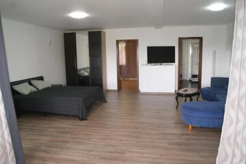 Photo 51