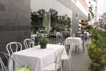 restaurant