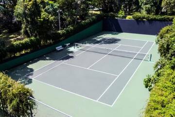 Tennis court