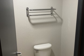 Room 28 of 36
