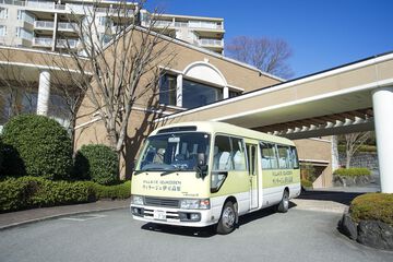 Train station shuttle