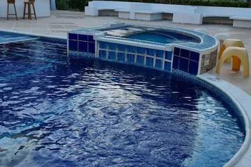 Pool waterfall