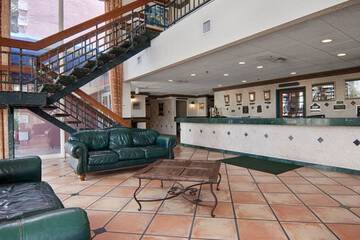 Hotel Interior 12 of 39