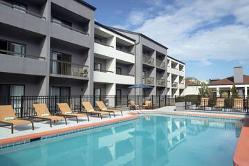 Courtyard by Marriott Greenville Haywood Mall