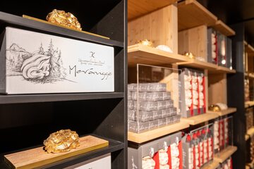 Gift shop