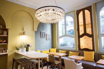 Coffee shop