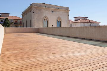Sundeck