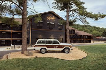 Fall Creek Inn & Suites