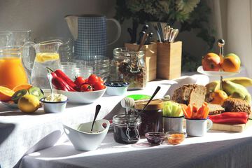 Breakfast buffet