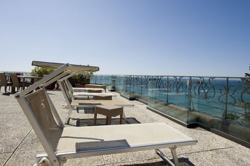 Sundeck