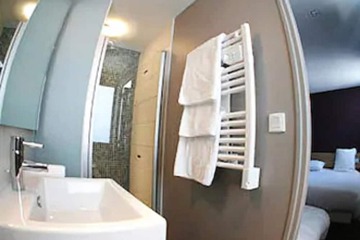 Bathroom sink