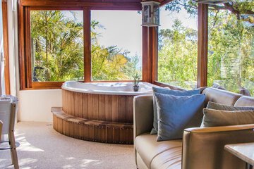 Indoor spa tub