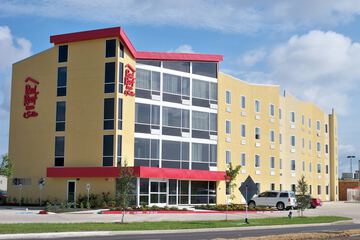 Red Roof Inn & Suites Beaumont