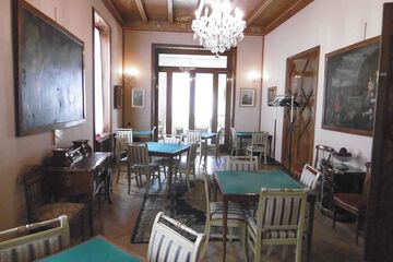 Banquet hall