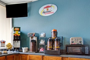 Breakfast/Coffee Service 14 of 14