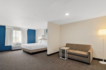 Room 18 of 34