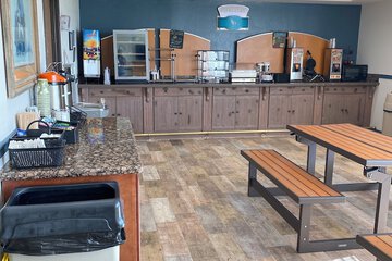 Breakfast/Coffee Service 116 of 135