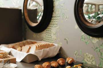 Breakfast area