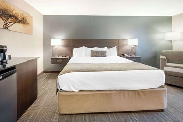 Room 43 of 51