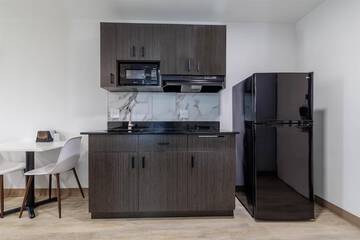 Private kitchenette