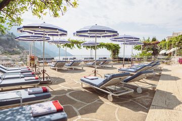 Rooftop pool
