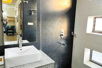 Photo 36