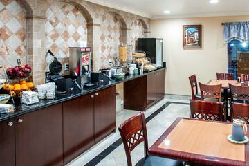 Breakfast/Coffee Service 38 of 40