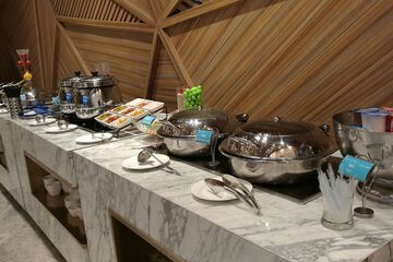 Breakfast buffet