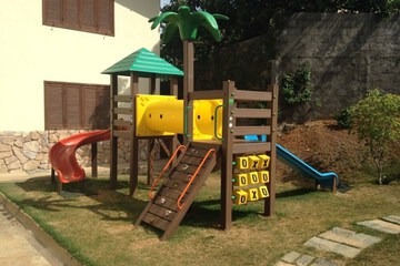 Children's play area - outdoor