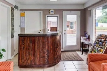 Merrimac Inn & Suites