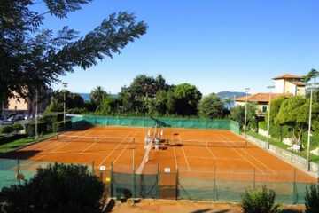 Tennis court