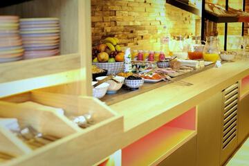Breakfast buffet