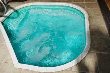 Indoor spa tub
