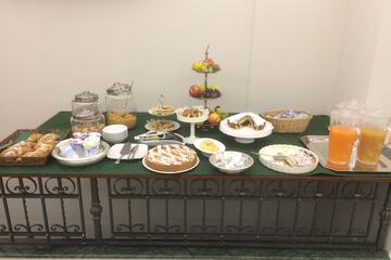 Breakfast buffet