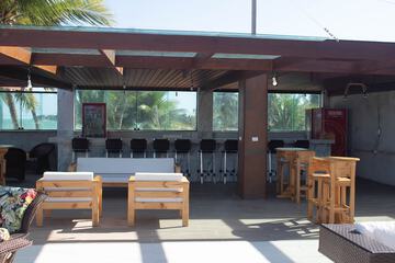 Poolside bar