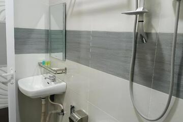Photo 28