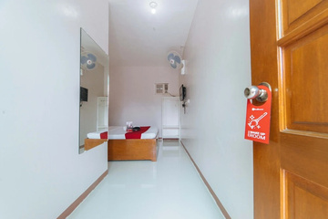 hotel_rooms