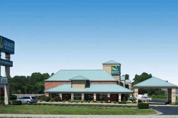 Quality Inn & Suites North Springfield