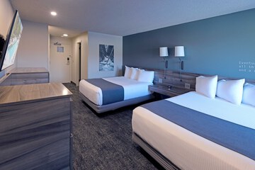 Room 32 of 80