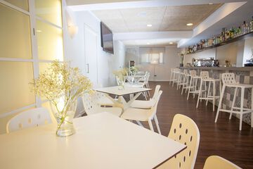 Coffee shop