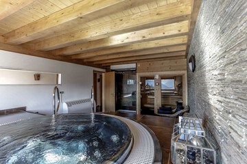 Jetted tub