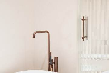 Deep soaking bathtub