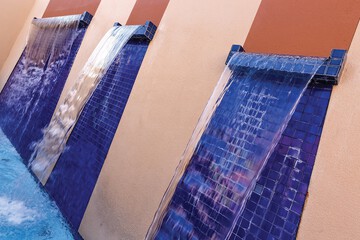Pool waterfall