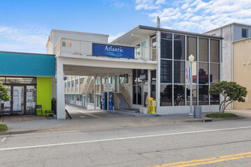 Atlantic Inn