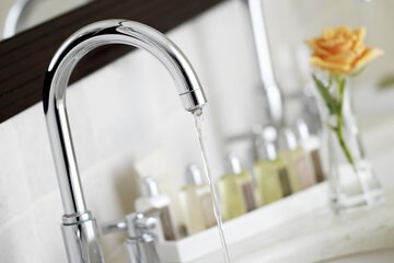 Bathroom sink