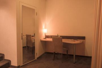 Photo 34